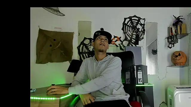 xxKamadevaxx online show from October 26, 1:57 pm