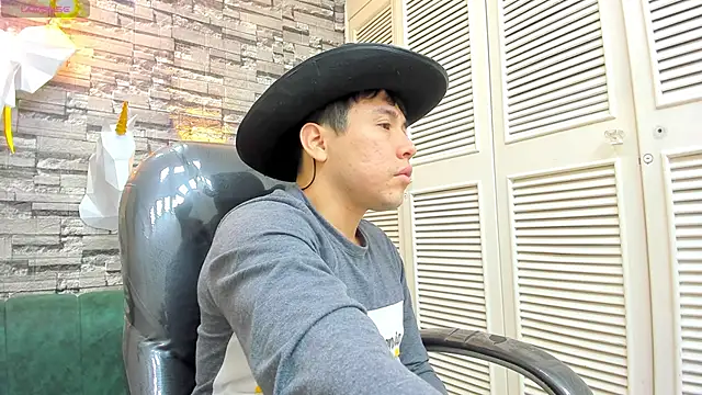 Nick Wolff online show from November 11, 9:47 am