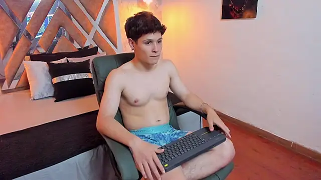 Snapshot of kraven_lust chatting on September 12, 6:35 am kraven lust online show from September 12, 6:35 am
