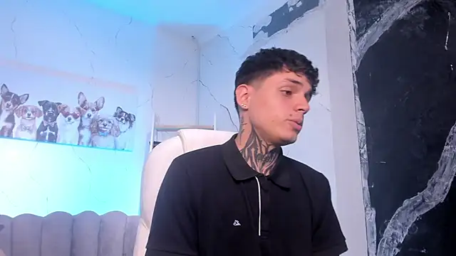 Declan-Fox online show from November 3, 5:33 am