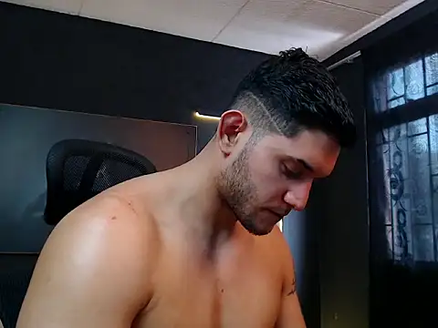 Snapshot of RichardMilleer chatting on September 17, 2:40 pm RichardMilleer online show from September 17, 2:40 pm