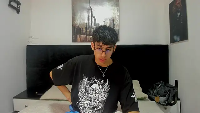 Aaron Spencer13 online show from November 10, 7:30 pm