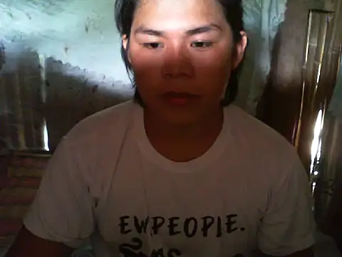Snapshot of Huntrix2025 chatting on October 8, 7:24 am Huntrix2025 online show from October 8, 7:24 am