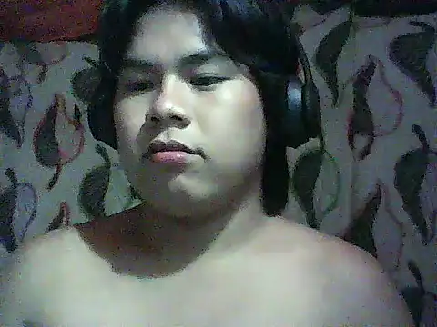 Snapshot of Huntrix2025 chatting on October 1, 1:26 pm Huntrix2025 online show from October 1, 1:26 pm