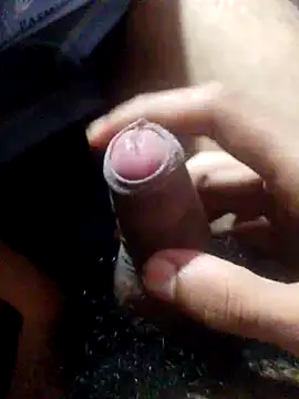 xtrrrree online show from April 29, 2:44 pm