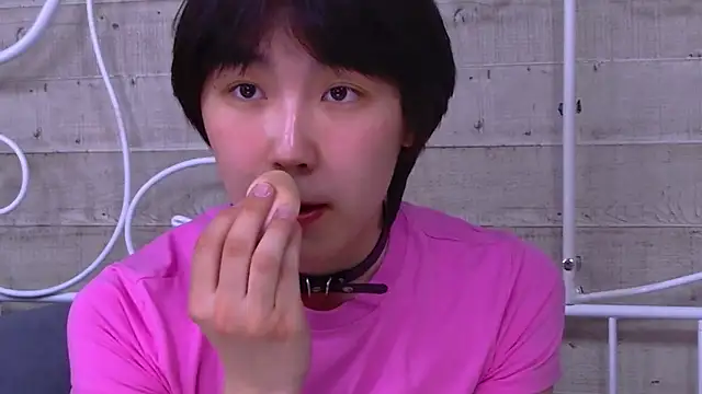 HeejinWang online show from April 19, 8:44 pm