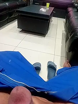 Sfiso47 online show from October 13, 8:15 pm