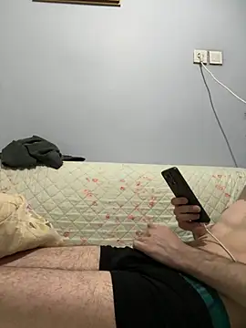 Snapshot of PalmedDwelling chatting on October 13, 6:36 pm PalmedDwelling online show from October 13, 6:36 pm