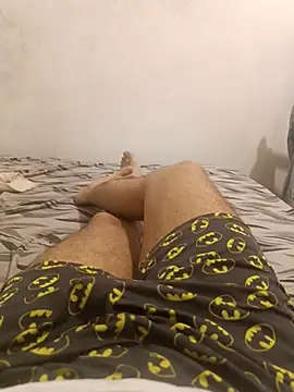 Snapshot of jayhzin chatting on October 31, 6:33 pm jayhzin online show from October 31, 6:33 pm