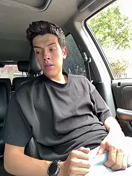 mattebret11 online show from October 28, 5:15 pm