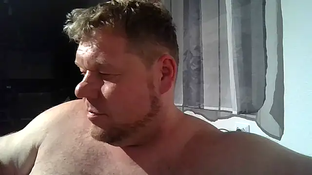 Snapshot of fetter_Daddy_Berlin chatting on October 15, 5:53 pm fetter Daddy Berlin online show from October 15, 5:53 pm