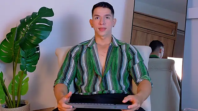 ZaneDawson online show from April 24, 8:00 pm