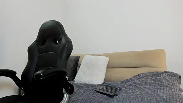 Biscuit oliva online show from November 26, 12:24 am