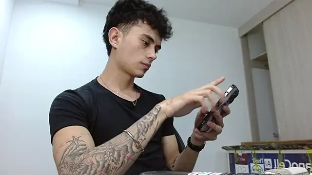 jaico santos online show from April 6, 11:37 pm