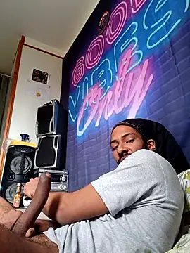 Mikaaa97 online show from April 13, 11:33 am