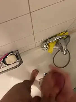 Albino1122 online show from February 13, 12:32 pm