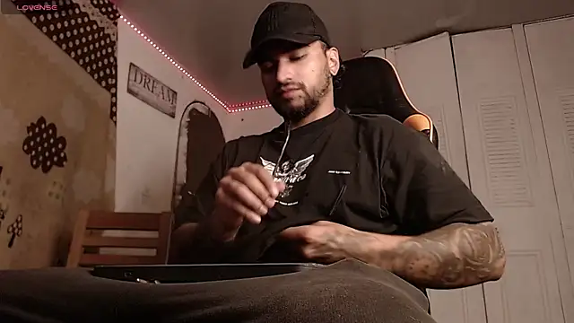 Chrys harris77 online show from November 28, 1:53 am