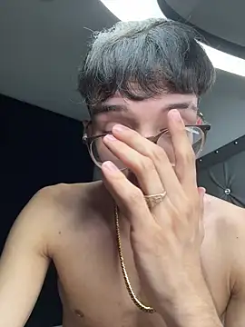 arthurdavies online show from November 20, 9:08 am