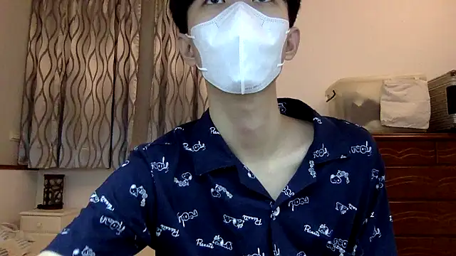 Snapshot of kai101010 chatting on October 15, 4:14 pm kai101010 online show from October 15, 4:14 pm