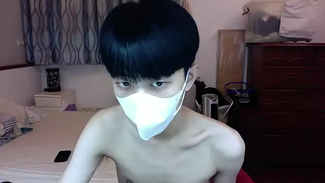 Snapshot of kai101010 chatting on September 27, 5:33 pm kai101010 online show from September 27, 5:33 pm
