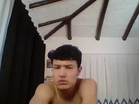 Snapshot of El_awo_ chatting on October 6, 6:45 pm El awo online show from October 6, 6:45 pm