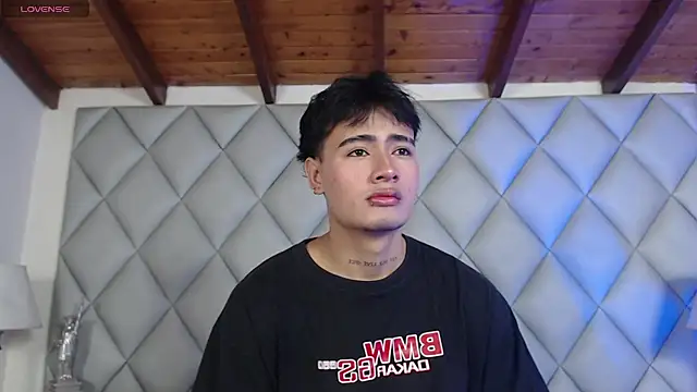 Clement Reyes online show from November 2, 1:15 pm