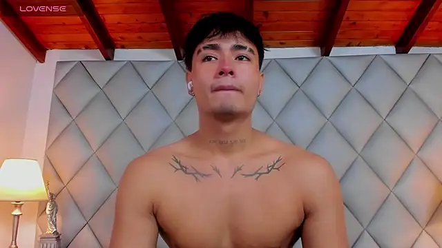 Clement Reyes online show from November 30, 3:14 pm