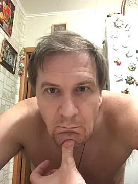 Night Alex online show from September 24, 9:35 pm