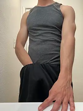 gymratforyouu online show from November 5, 4:36 am