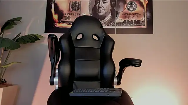 chrizmacgregor online show from January 18, 2:35 am