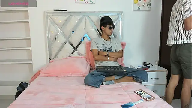 Snapshot of DemianSalvatore chatting on September 22, 12:37 pm DemianSalvatore online show from September 22, 12:37 pm