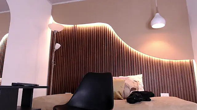 Aiden steel online show from November 14, 2:29 pm