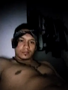 Snapshot of Mohamedxxx13 chatting on October 15, 5:48 am Mohamedxxx13 online show from October 15, 5:48 am