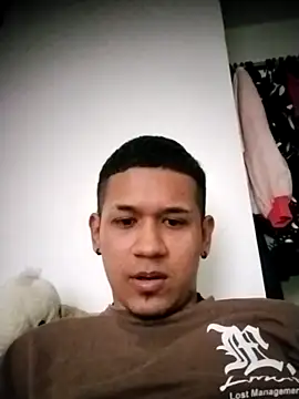 Snapshot of Mohamedxxx13 chatting on October 8, 5:28 pm Mohamedxxx13 online show from October 8, 5:28 pm