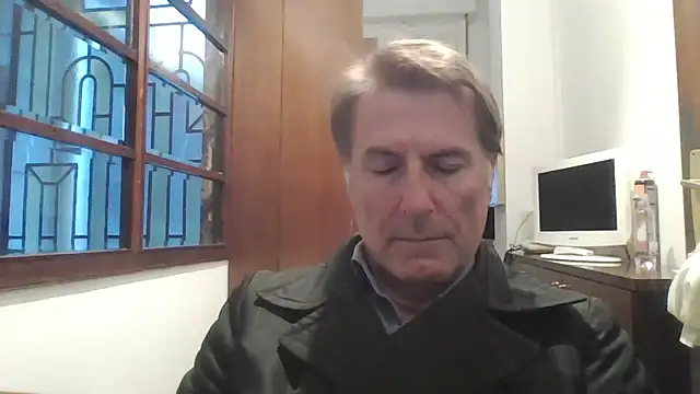 Snapshot of sayeaprayer65 chatting on October 17, 2:43 pm sayeaprayer65 online show from October 17, 2:43 pm