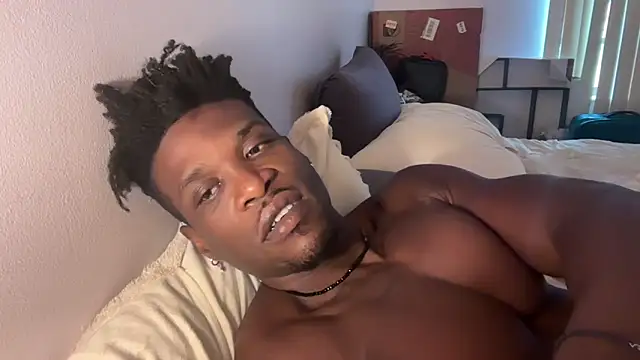 MrDaddyBlackNi9e online show from October 9, 7:41 pm