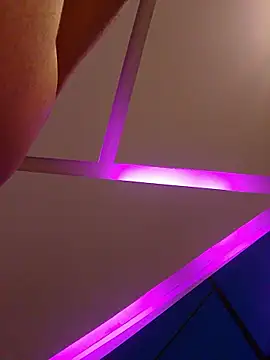 OtioseTagline online show from January 10, 6:23 pm