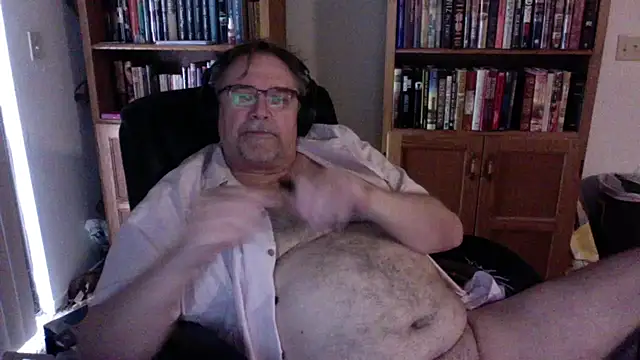 Vinyl22xh online show from April 25, 9:12 pm