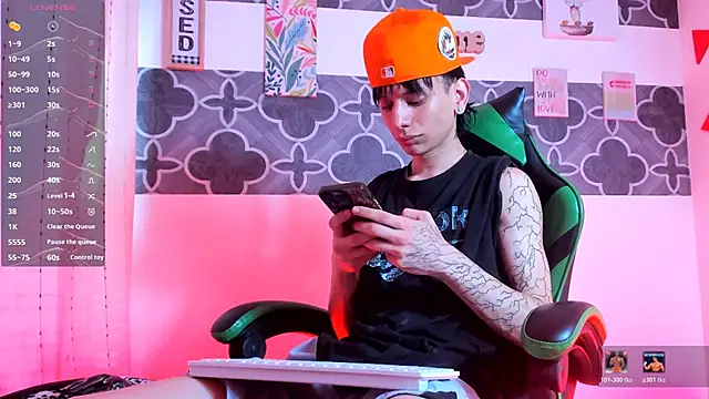 Skinny batman online show from January 8, 7:08 pm