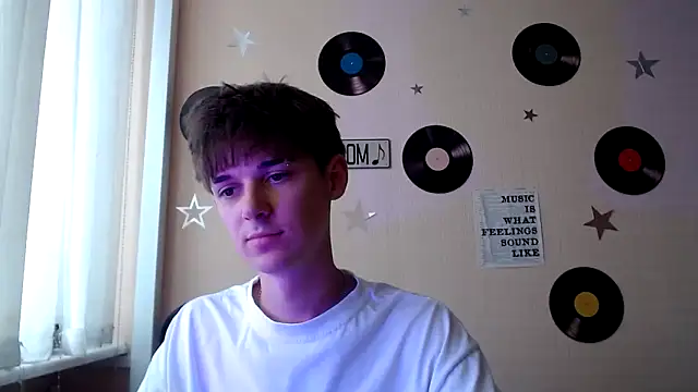 Snapshot of Hoot_Dude_ chatting on October 2, 12:31 pm Hoot Dude online show from October 2, 12:31 pm