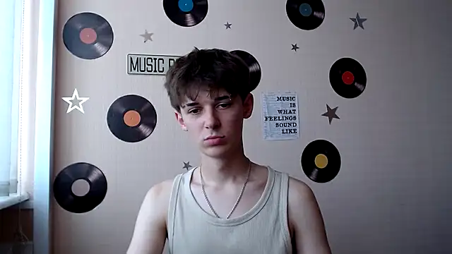 Snapshot of Hoot_Dude_ chatting on October 3, 12:32 pm Hoot Dude online show from October 3, 12:32 pm