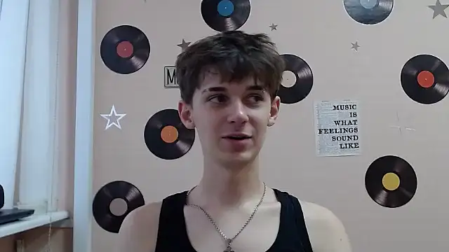 Snapshot of Hoot_Dude_ chatting on October 9, 1:27 pm Hoot Dude online show from October 9, 1:27 pm