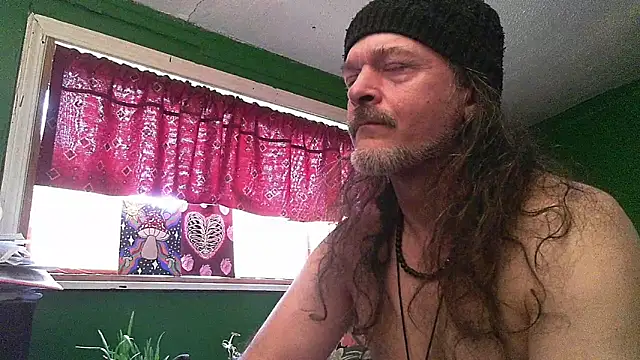 HippieDad333 online show from May 1, 10:34 pm