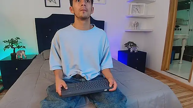 Axel Draven online show from October 20, 11:25 am