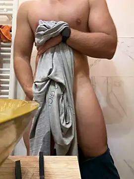 Italianofirenze online show from October 14, 9:33 pm