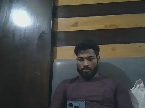 Raw12499 online show from November 4, 3:35 pm