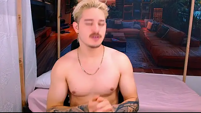 AlexPiersss online show from October 31, 7:17 pm