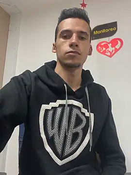 Snapshot of wiland_hot23 chatting on September 26, 11:02 pm wiland hot23 online show from September 26, 11:02 pm