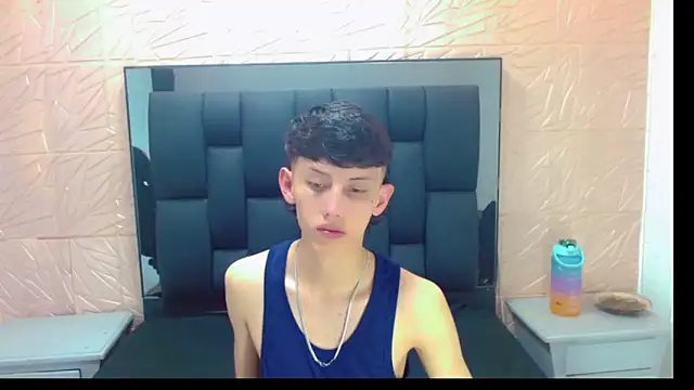 thaigo twink38 online show from November 7, 4:27 am