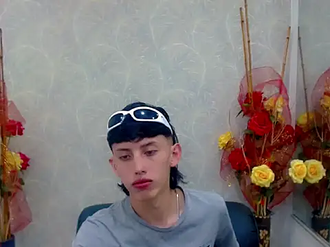 thaigo twink38 online show from October 7, 3:21 am